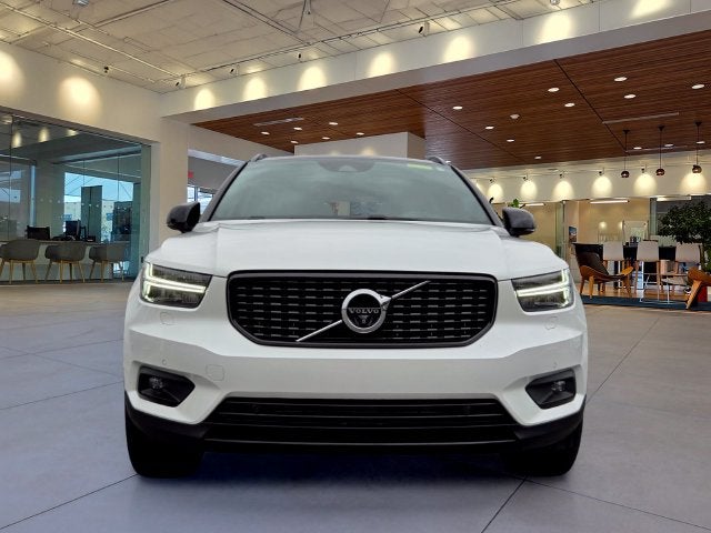 2021 Volvo XC40 R-Design