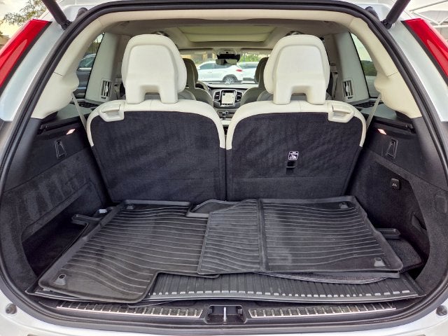2022 Volvo XC90 T6 Inscription