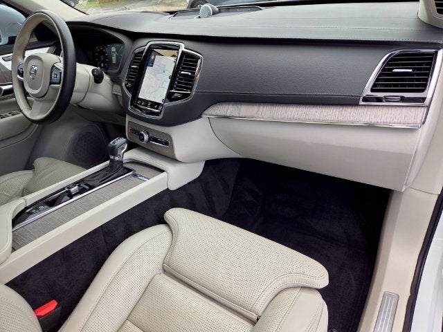 2022 Volvo XC90 T6 Inscription
