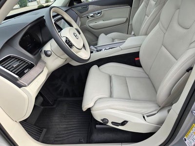 2023 Volvo XC90 Recharge Plug-In Hybrid Ultimate