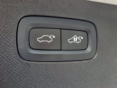 2023 Volvo XC90 Recharge Plug-In Hybrid Ultimate