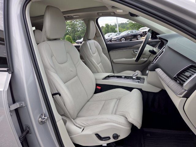 2023 Volvo XC90 Recharge Plug-In Hybrid Ultimate