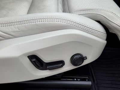 2023 Volvo XC90 Recharge Plug-In Hybrid Ultimate