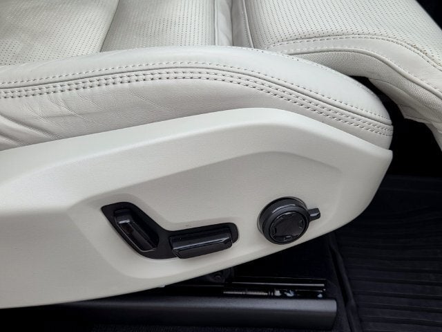 2023 Volvo XC90 Recharge Plug-In Hybrid Ultimate