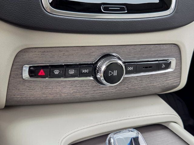 2023 Volvo XC90 Recharge Plug-In Hybrid Ultimate