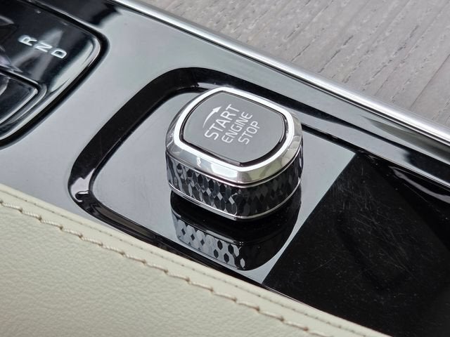 2023 Volvo XC90 Recharge Plug-In Hybrid Ultimate