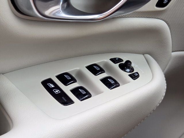 2023 Volvo XC90 Recharge Plug-In Hybrid Ultimate