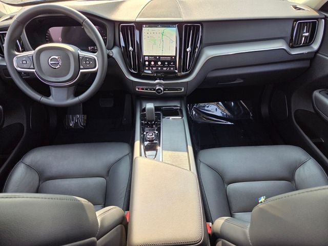 2024 Volvo XC60 Recharge Plug-In Hybrid Core Dark