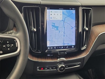 2023 Volvo XC60 B5 Ultimate Bright Theme