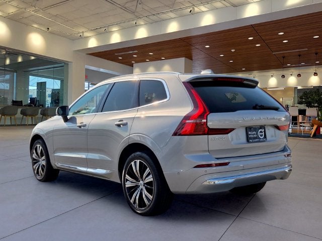 2023 Volvo XC60 B5 Ultimate Bright Theme