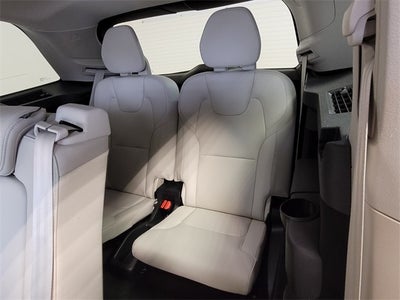 2024 Volvo XC90 B5 Core