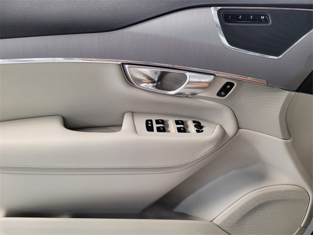 2024 Volvo XC90 B5 Core