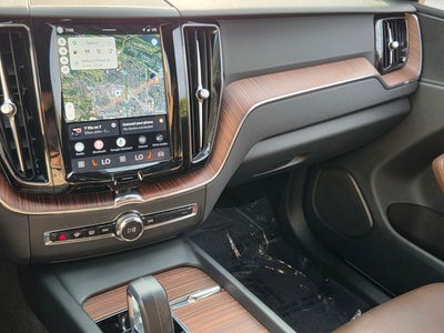 2024 Volvo XC60 B5 Plus Dark Theme