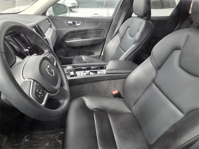 2023 Volvo XC60 B5 Core