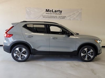 2026 Volvo XC40 B5 Plus