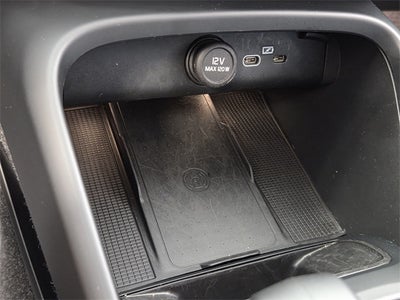 2025 Volvo XC40 B5 Core