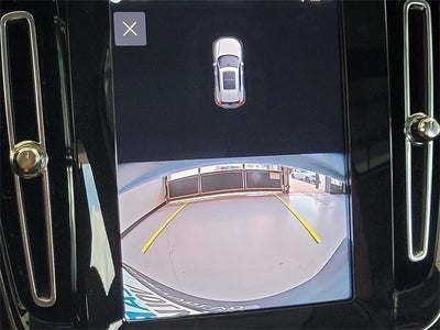 2026 Volvo XC40 B5 Core