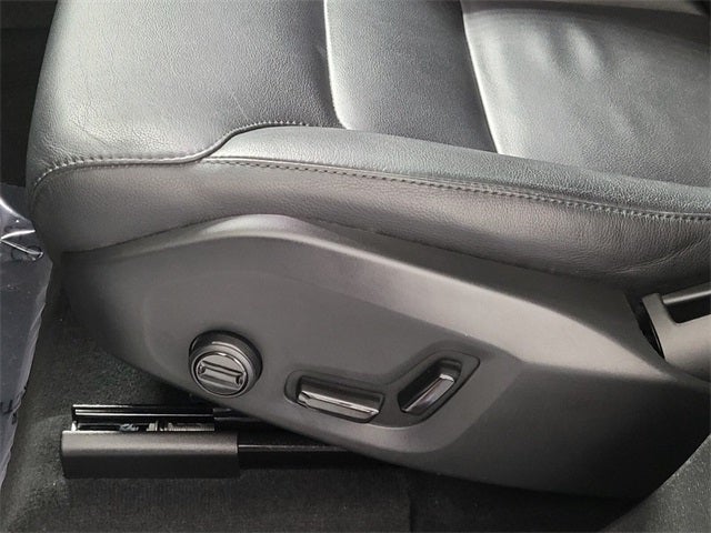 2025 Volvo XC60 B5 Core