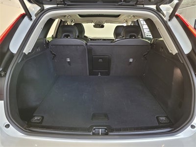 2025 Volvo XC60 B5 Core