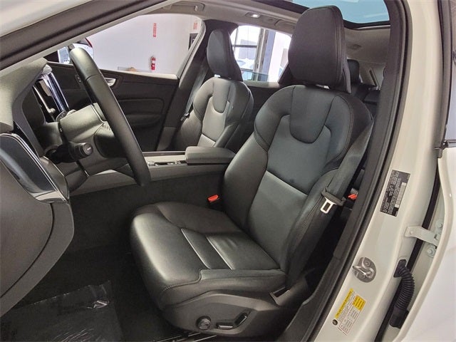 2025 Volvo XC60 B5 Core