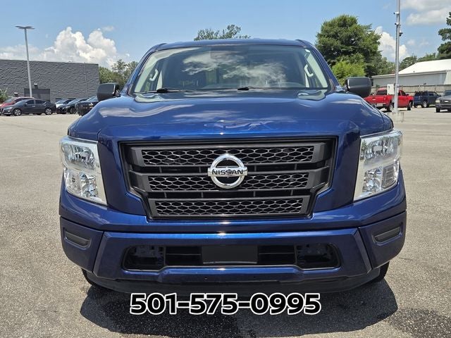 2023 Nissan Titan SV