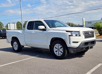 2023 Nissan Frontier SV