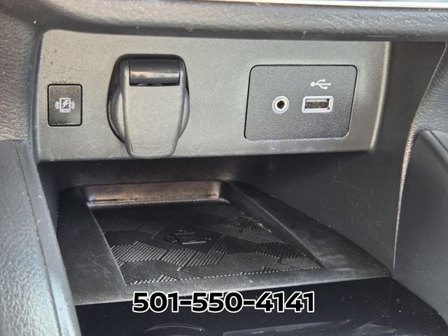 2023 Nissan Versa 1.6 SV