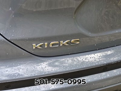 2023 Nissan Kicks SR