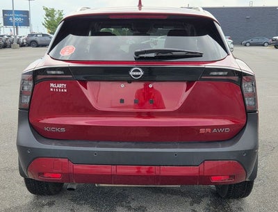 2025 Nissan Kicks SR