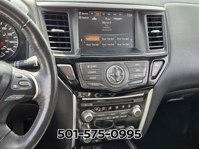 2020 Nissan Pathfinder SV