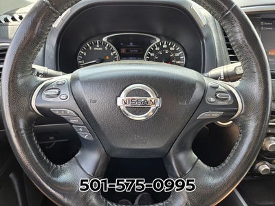 2020 Nissan Pathfinder SV
