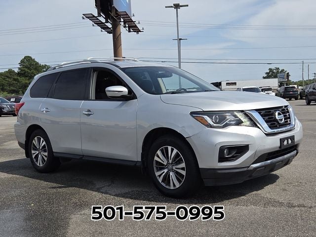 2020 Nissan Pathfinder SV