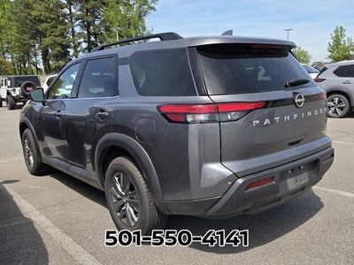 2024 Nissan Pathfinder SV