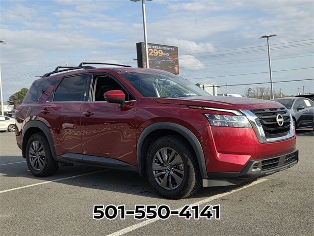2022 Nissan Pathfinder SV
