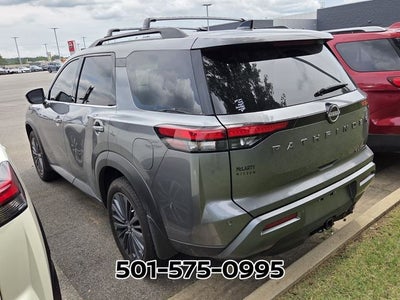 2026 Nissan Pathfinder SL