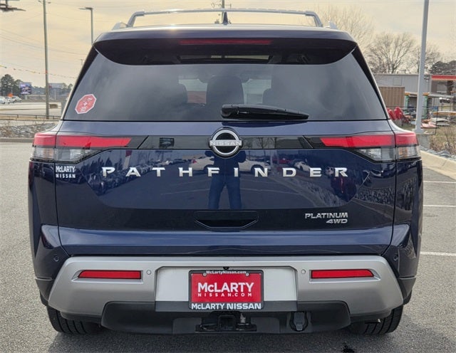 2023 Nissan Pathfinder Platinum