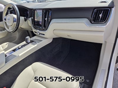 2023 Volvo XC60 B5 Plus Bright Theme