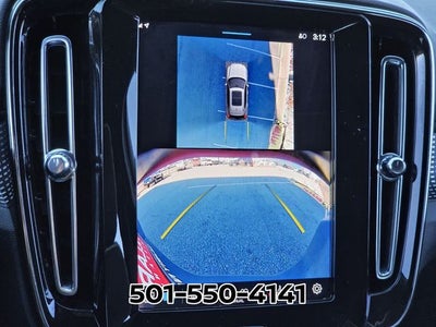 2025 Volvo XC40 B5 Plus Dark Theme