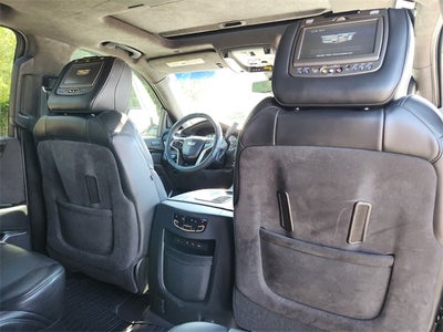 2019 Cadillac Escalade Platinum Edition