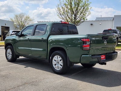 2024 Nissan Frontier SV