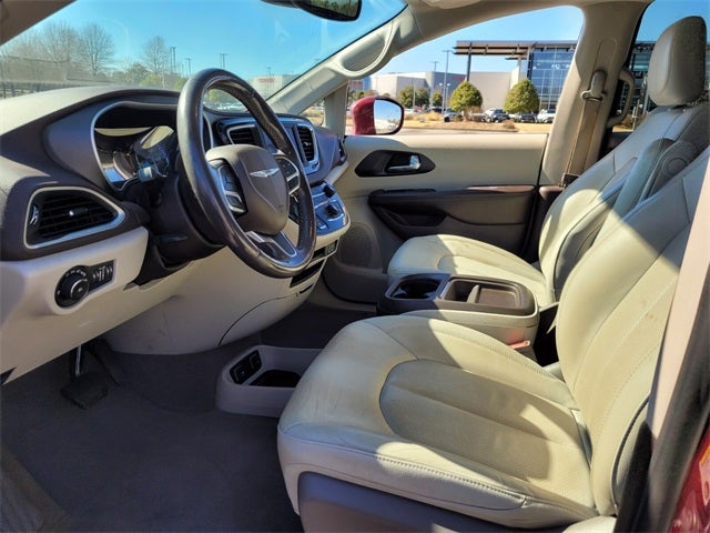 2020 Chrysler Pacifica Touring L