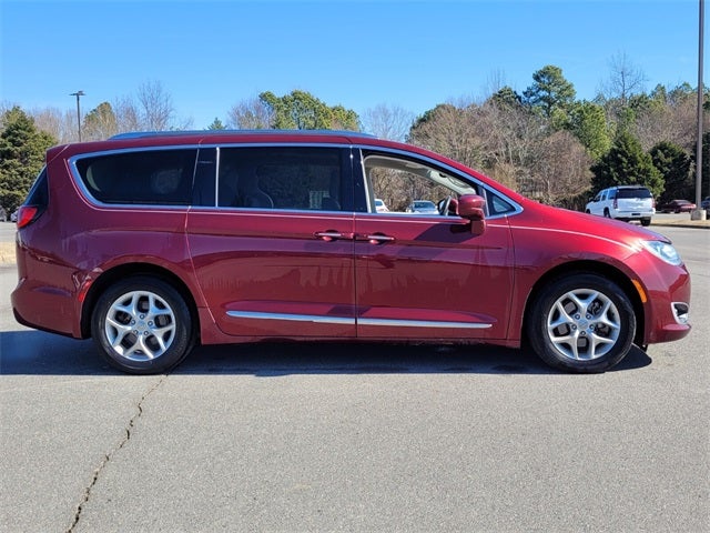 2020 Chrysler Pacifica Touring L