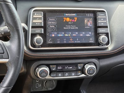 2019 Nissan Kicks SR