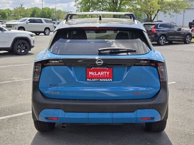 2025 Nissan Kicks SR