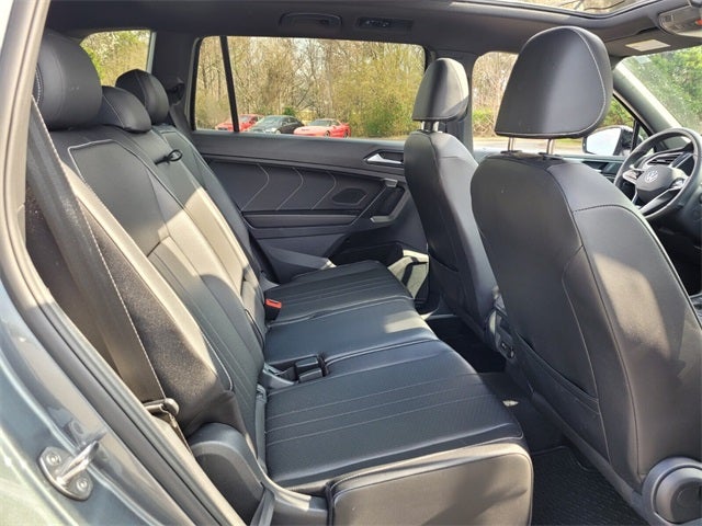 2024 Volkswagen Tiguan 2.0T SE R-Line Black