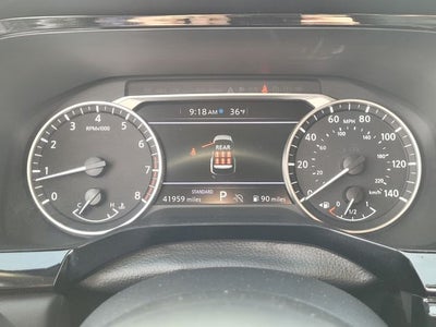 2025 Nissan Pathfinder SV