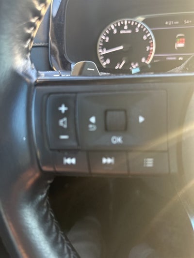 2023 Nissan Pathfinder SV