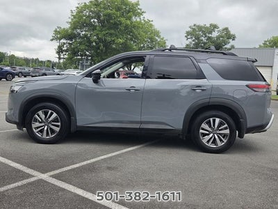 2022 Nissan Pathfinder SL