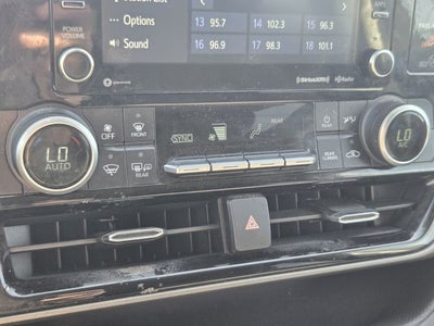 2021 Toyota Highlander LE