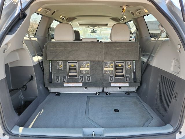 2017 Toyota Sienna L Handicap Lift Handicap Lift